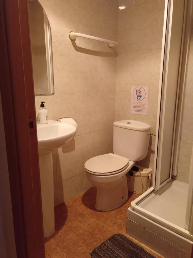 Pension Miraflores Сарагоса Экстерьер фото